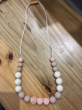 Picture of Mom Necklace - Pink and Nude
